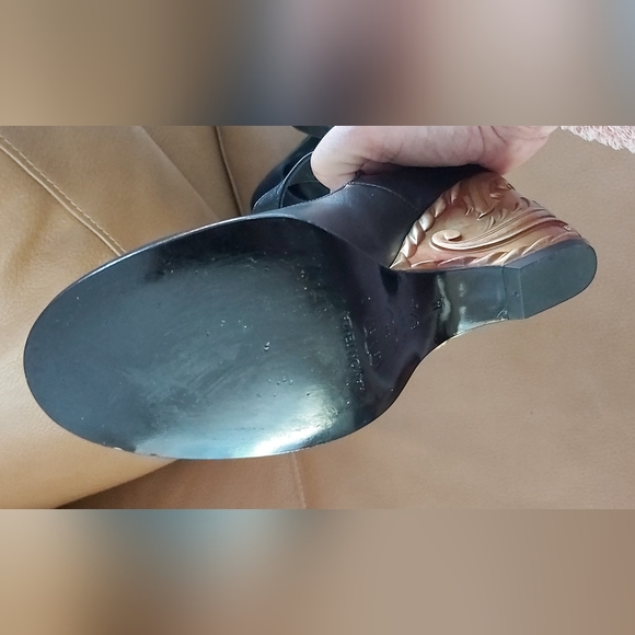 Ramon Tenza gold wedge heels - Picture 8 of 13